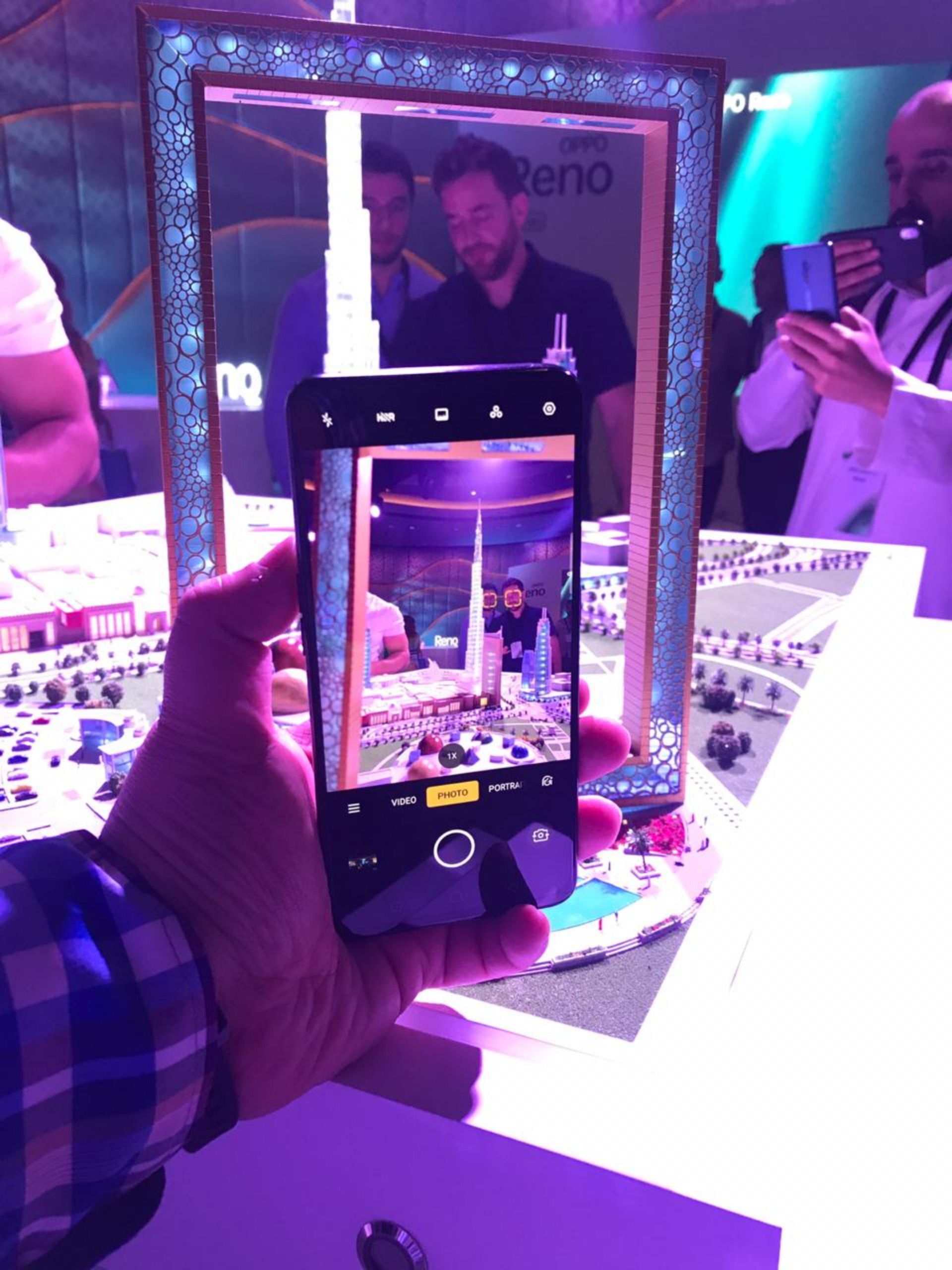 كل ما تود معرفته عن مؤتمر أوبو للإعلان عن هاتفها الجديد Oppo Reno في الشرق الأوسط