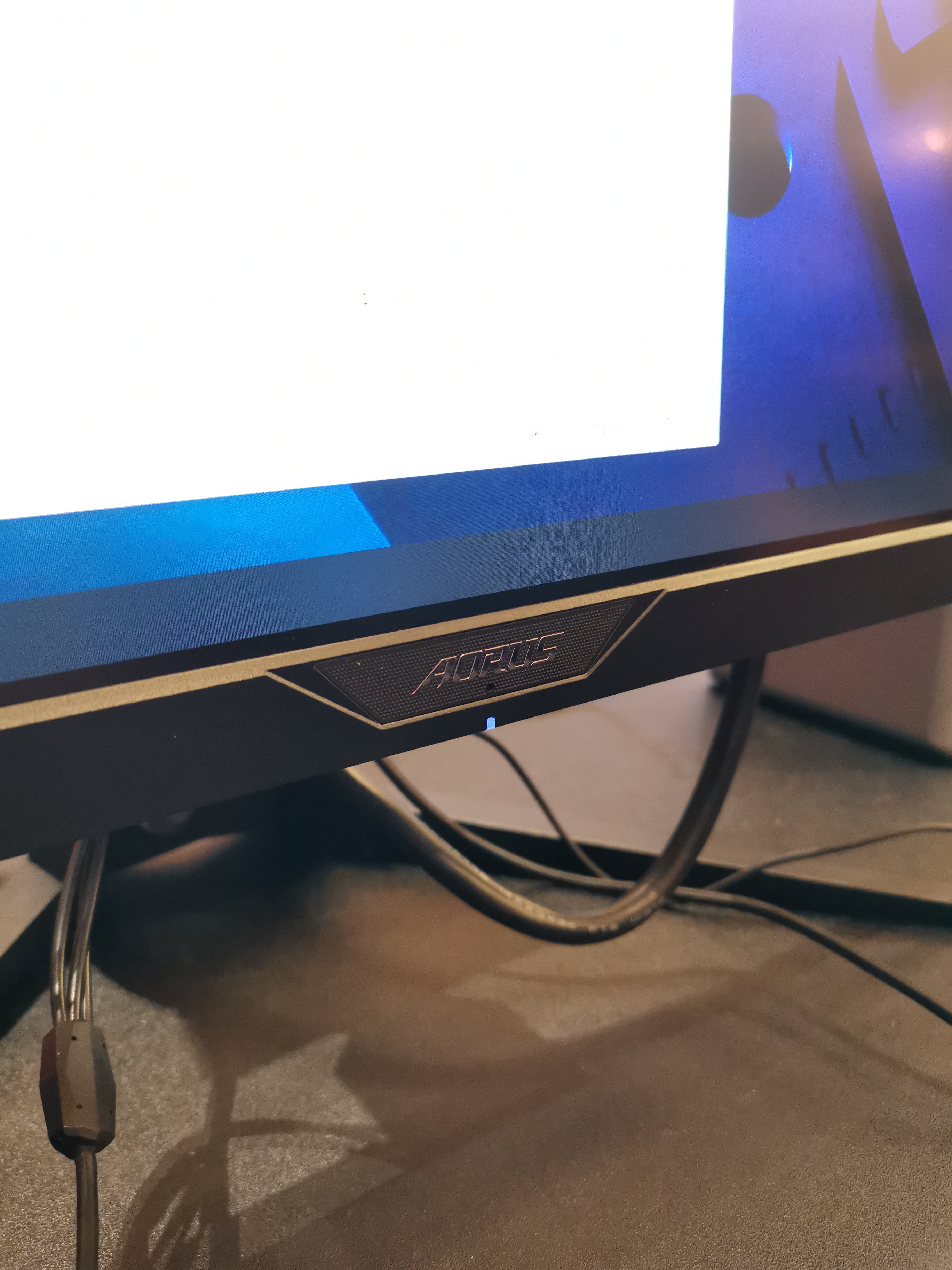 معرض Computex19: عدسة عرب هاردوير تلتقط أول صورة للوحة جيجابايت بشريحة إنتل X499!!