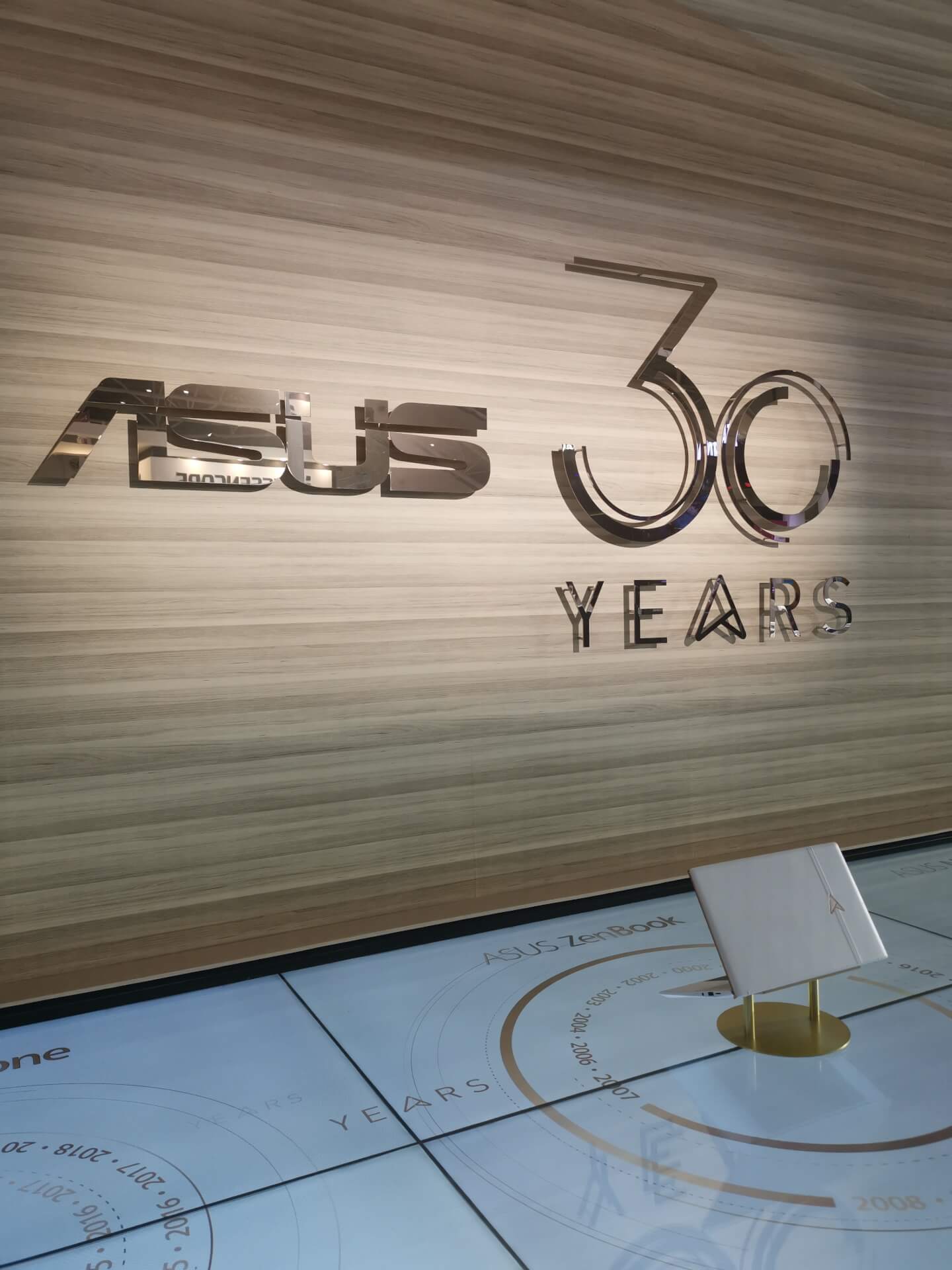معرض Computex19: احتفالاً بمرور 30 عام على تأسيس ASUS شاهد المنتجات التي كشفت