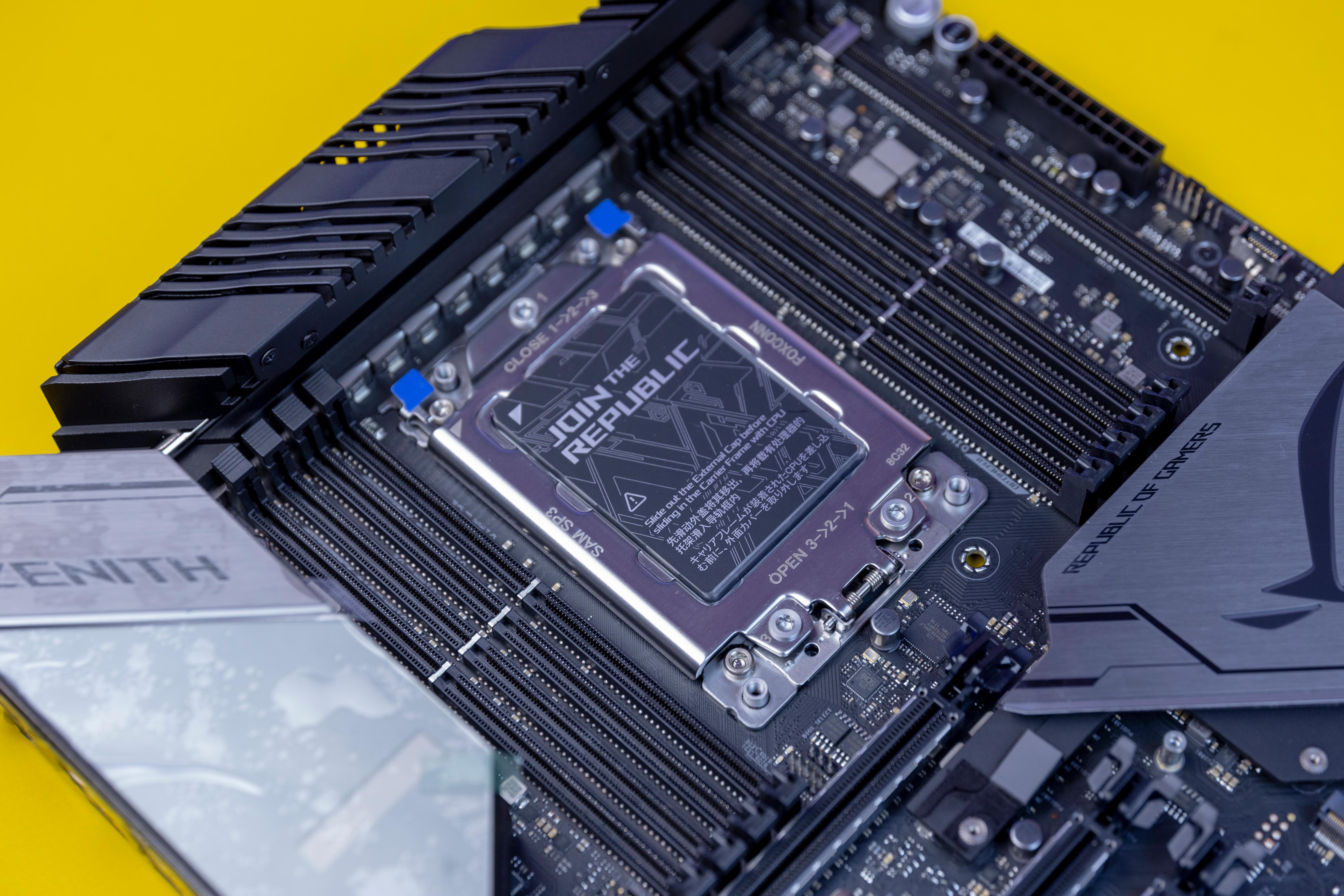 معرض CES20: مبرد مائي بمراوح 420 مليمتر من ASUS لمنصة AMD TRX40!