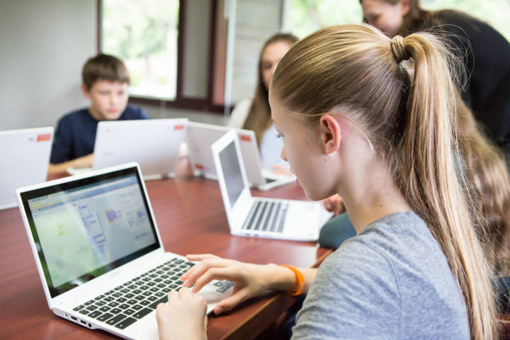 الفرصة الذهبية لتعلُم البرمجة مجاناً مع مُبادرة Next Coders