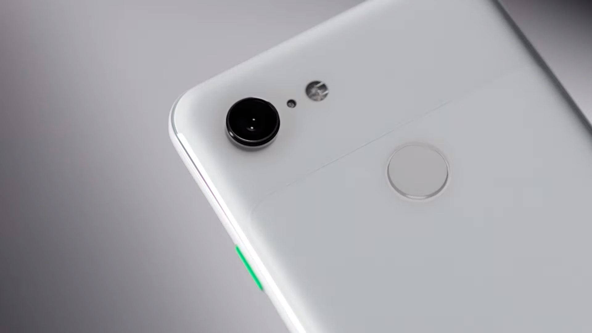 تسريب صور Google Pixel 4 .. قد يحتوي على أربع كاميرات خلفية