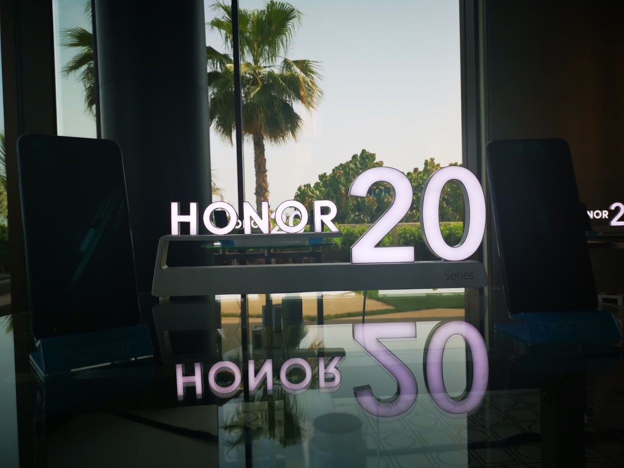 هونر تٌطلق هواتف سلسلة HONOR 20 في مصر والإمارات وتكشف عن أسعار الهواتف