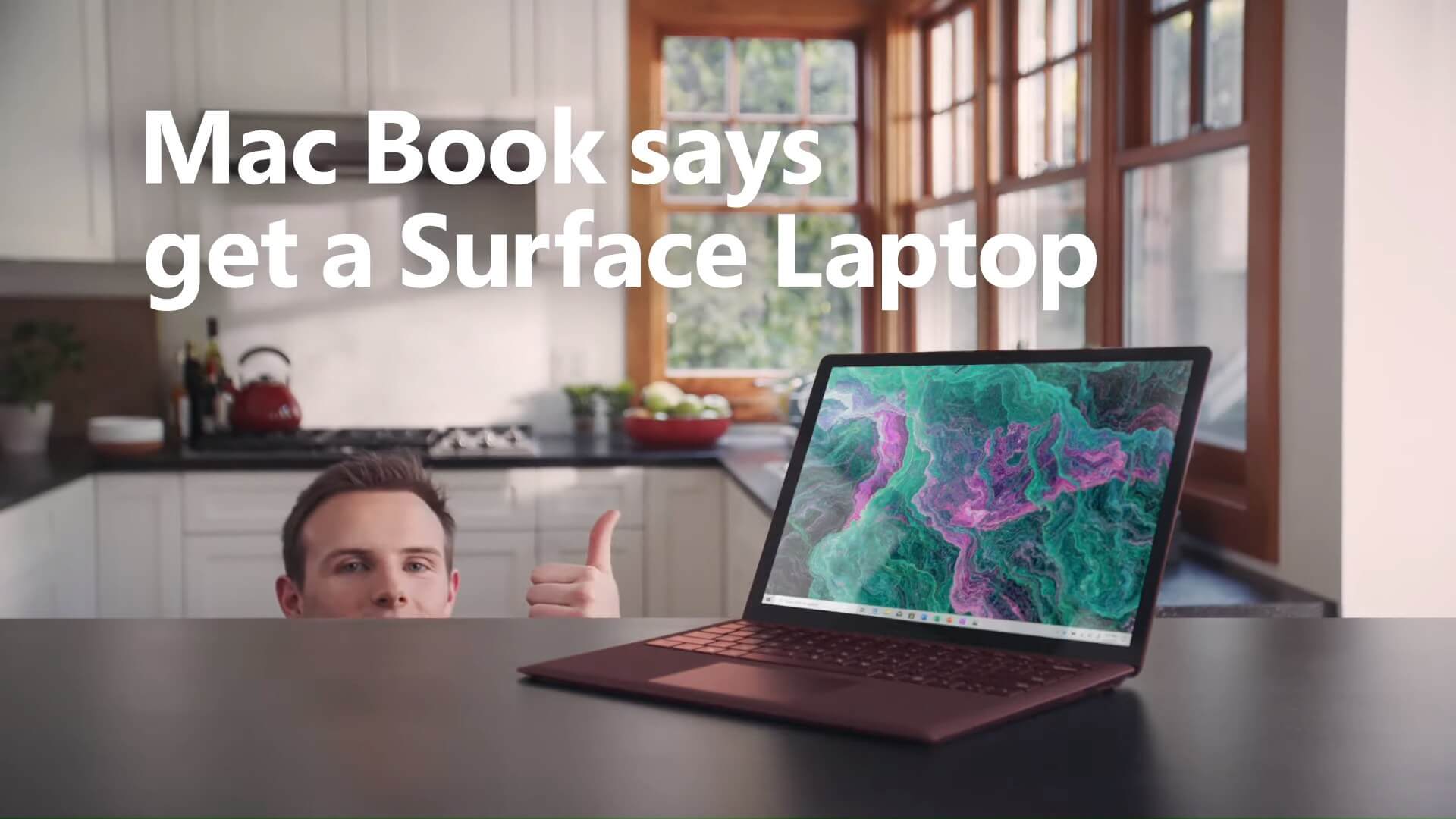 مايكروسوفت تنشر فيديو تحت شعار Mac Book says get a Surface حرفياً
