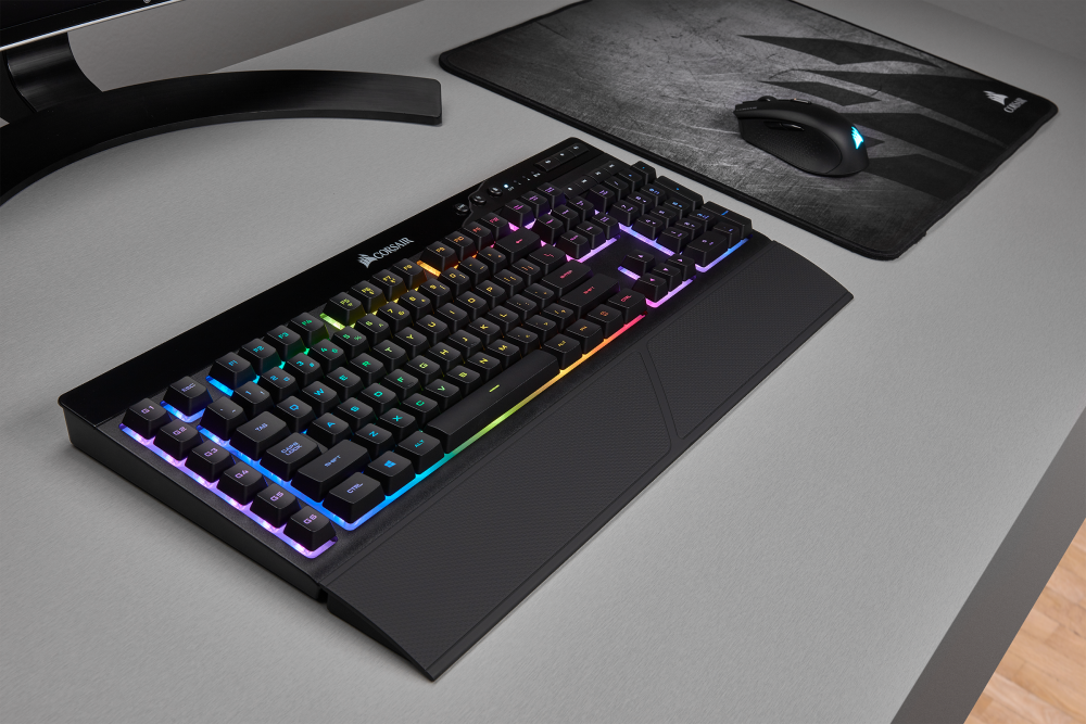 شركة CORSAIR تطلق لوحة مفاتيح K57 RGB لتمزج بين حرية الإستخدام واللون الجذاب!