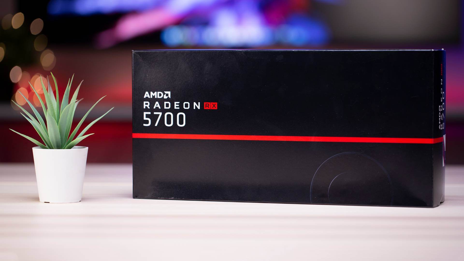 بطاقات AMD RX 5700 تشهد مبيعات خرافية! زيادة مبيعات 100% صارت واقعية بالنسبة للأحمر.