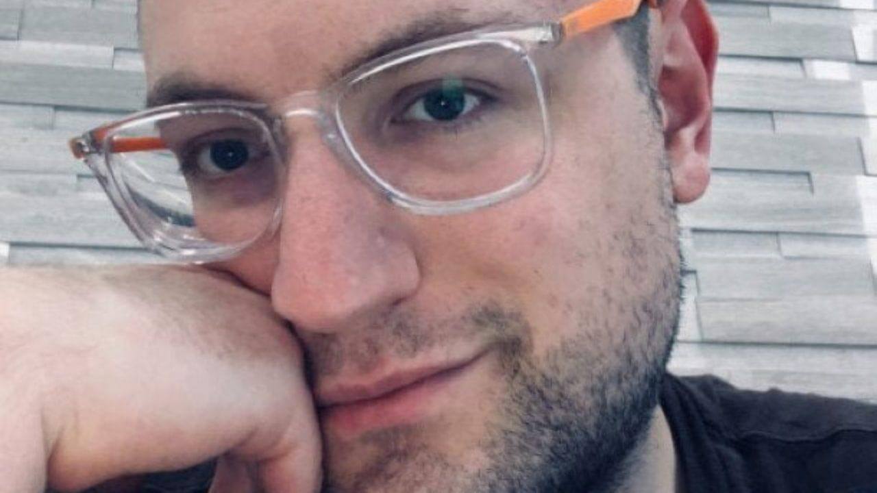 alec holowka night in the woods died
