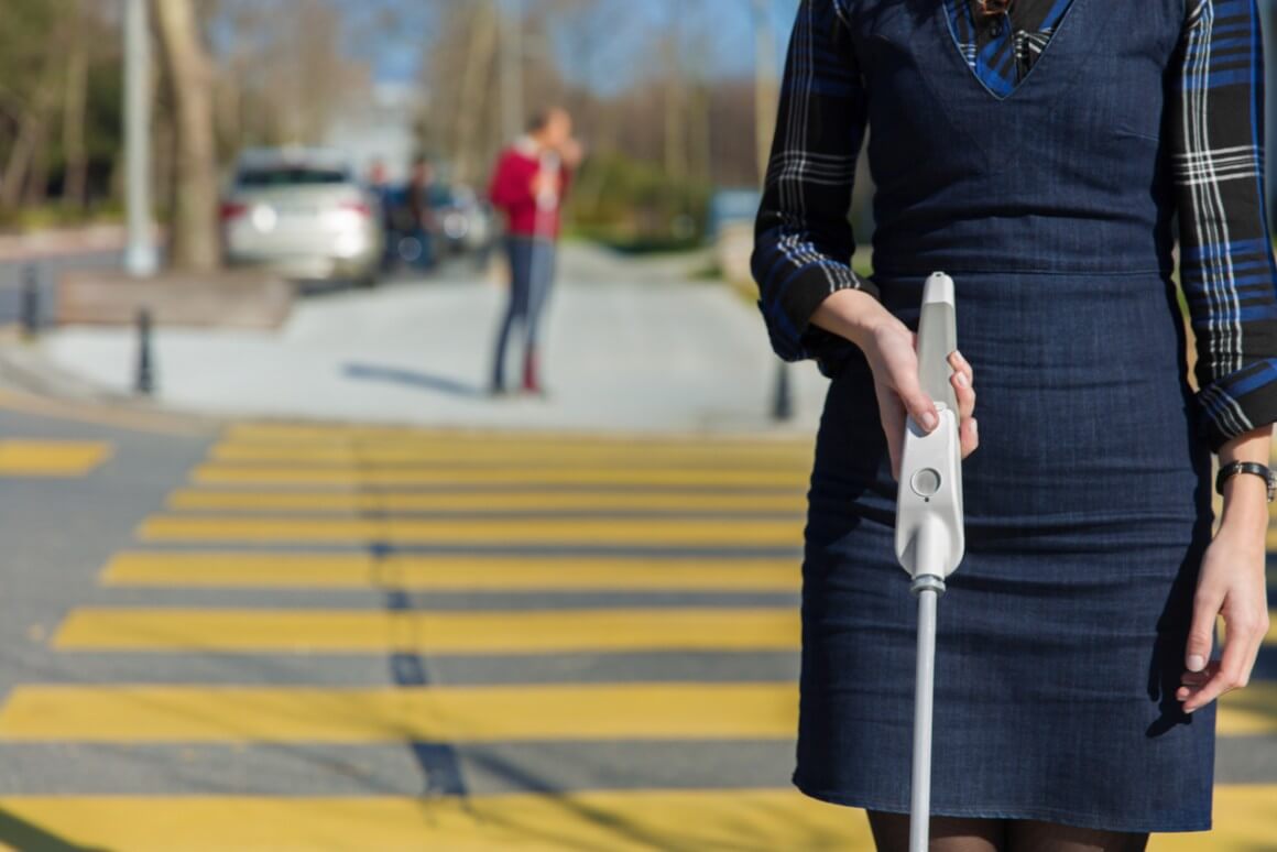 WeWalk