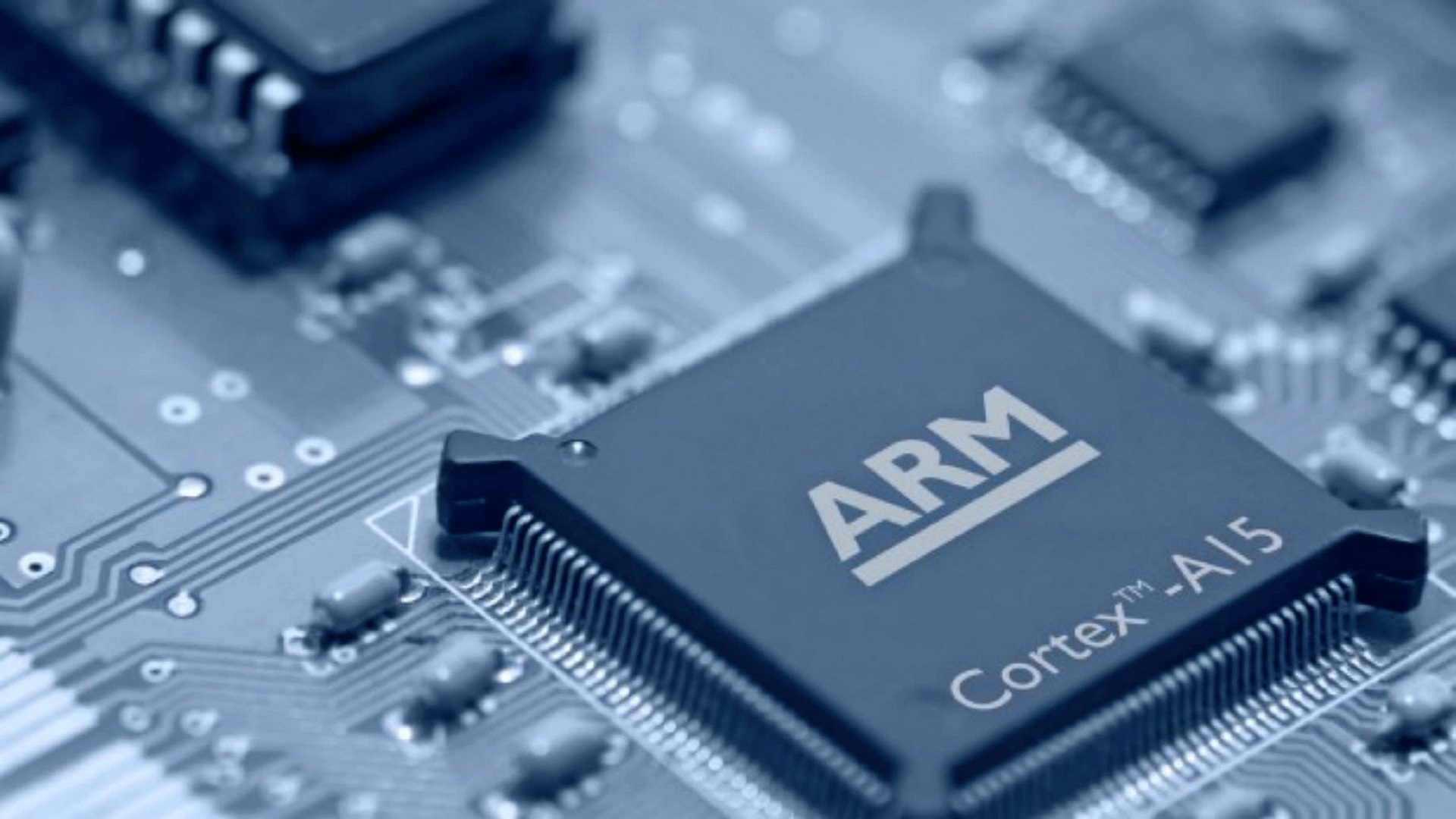 معالجات ARM و Intel و AMD .. الفرق بينهم ولماذا يجب أن نهتم؟