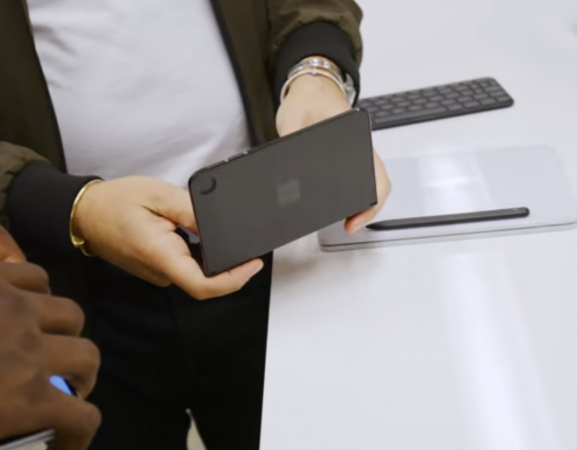 هاتف Surface Duo سيأتي مع كاميرا بجودة عالمية!