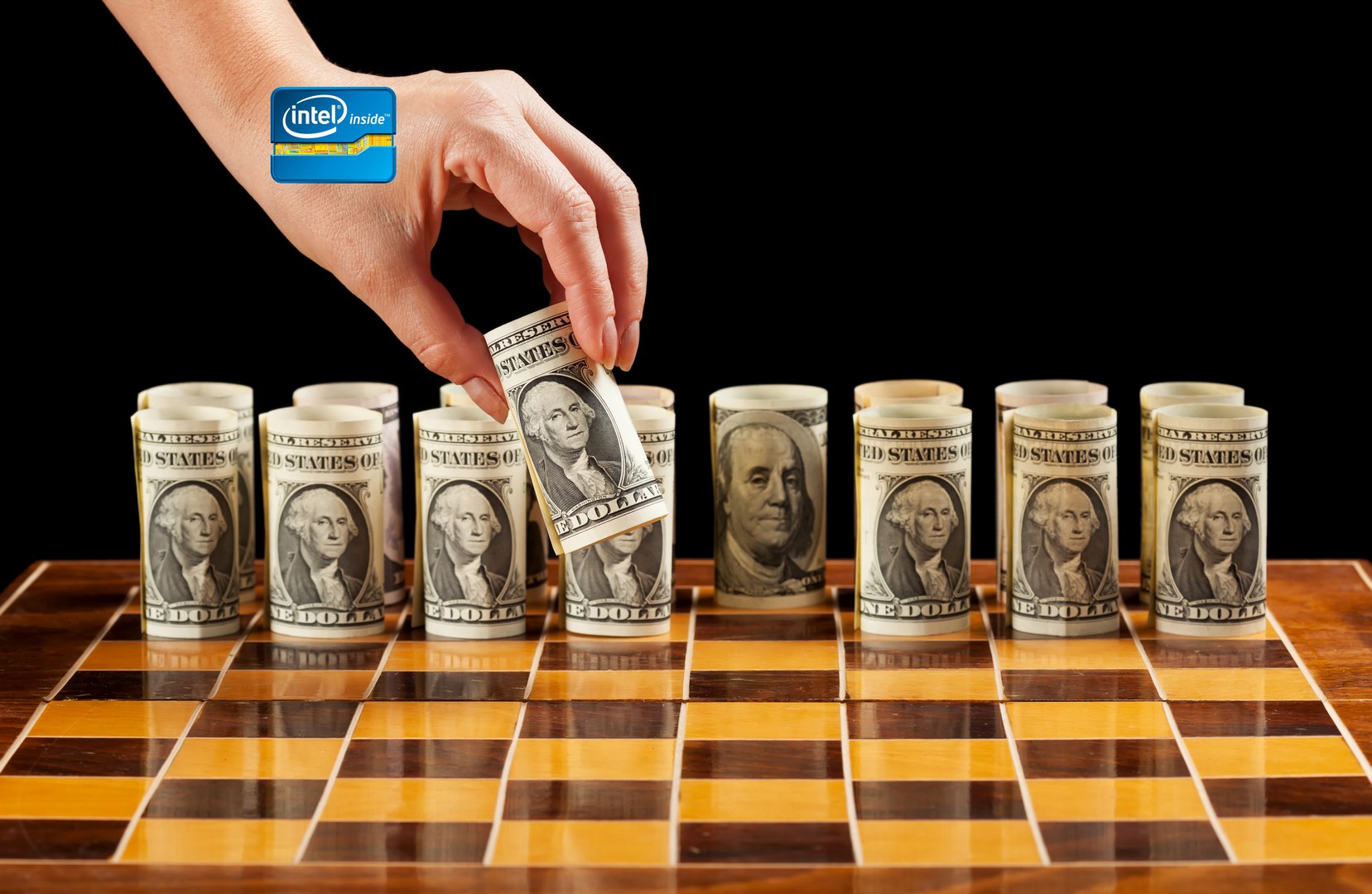 3 مليار دولار، شركة انتل تستخدم حصان طروادة لإيقاف AMD !!