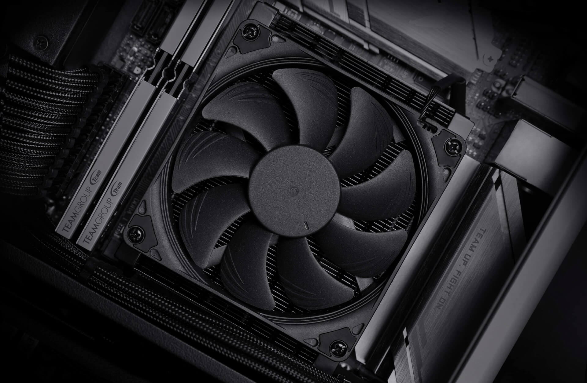 مبرد جديد من Noctua من أجل معالجات AMD في الأنظمة الصغيرة!
