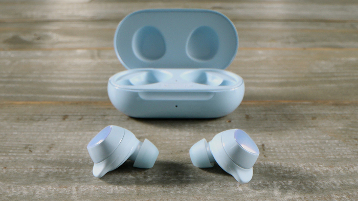 سامسونج تُطلق سماعتها الجديدة Galaxy Buds+ لمنافسة سماعات أبل الشهيرة