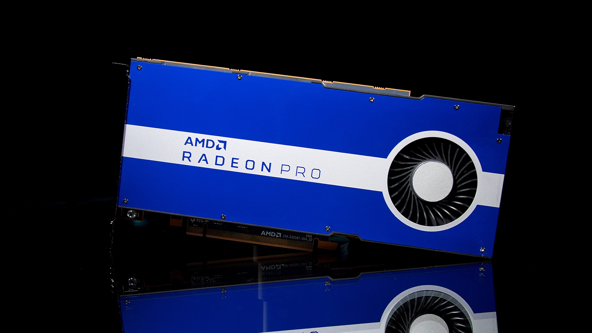 شركة AMD تعلن عن بطاقة Radeon Pro W5500 الرسومية بنسختيها للمحترفين