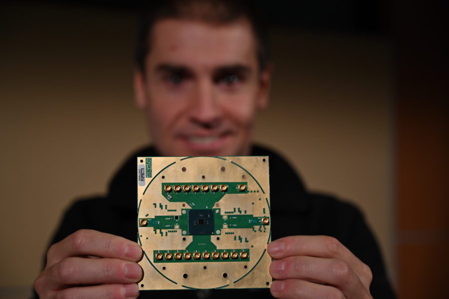 intel انتل معالج بروسيسور Quantum