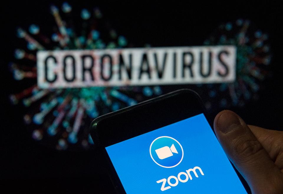 تضاعف إيرادات Zoom أربع مرات خلال الربع الثاني بسبب فيروس كورونا