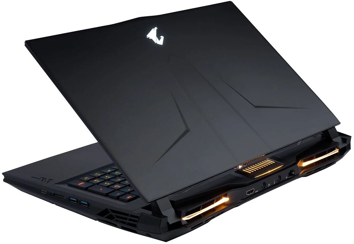 GIGABYTE تستعرض حواسيب AORUS و AERO laptop لاب توب