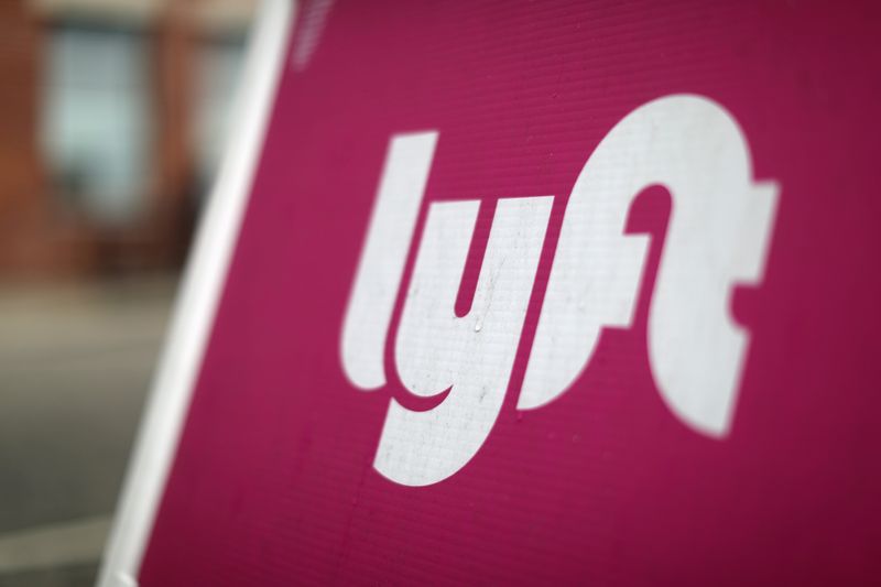 شركة Lyft تعتزم التحول بالكامل نحو السيارات الكهربائية بحلول عام 2030