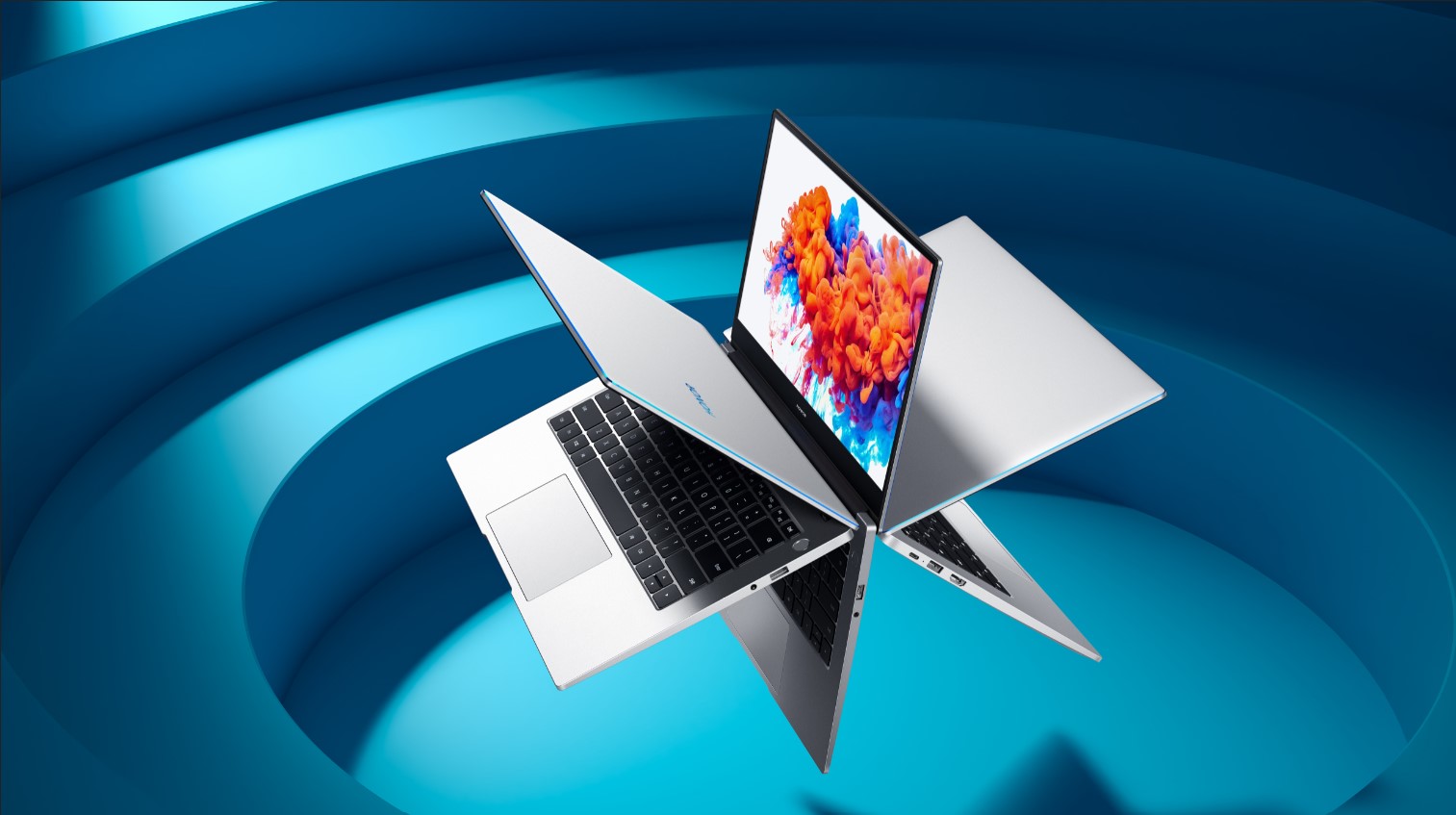 HONOR تعلن عن جهاز MagicBook 14 الأنيق وخفيف الوزن في السعودية