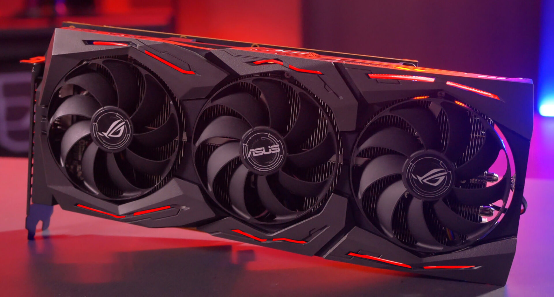 بطاقة الرسومات RX 5700 XT AMD