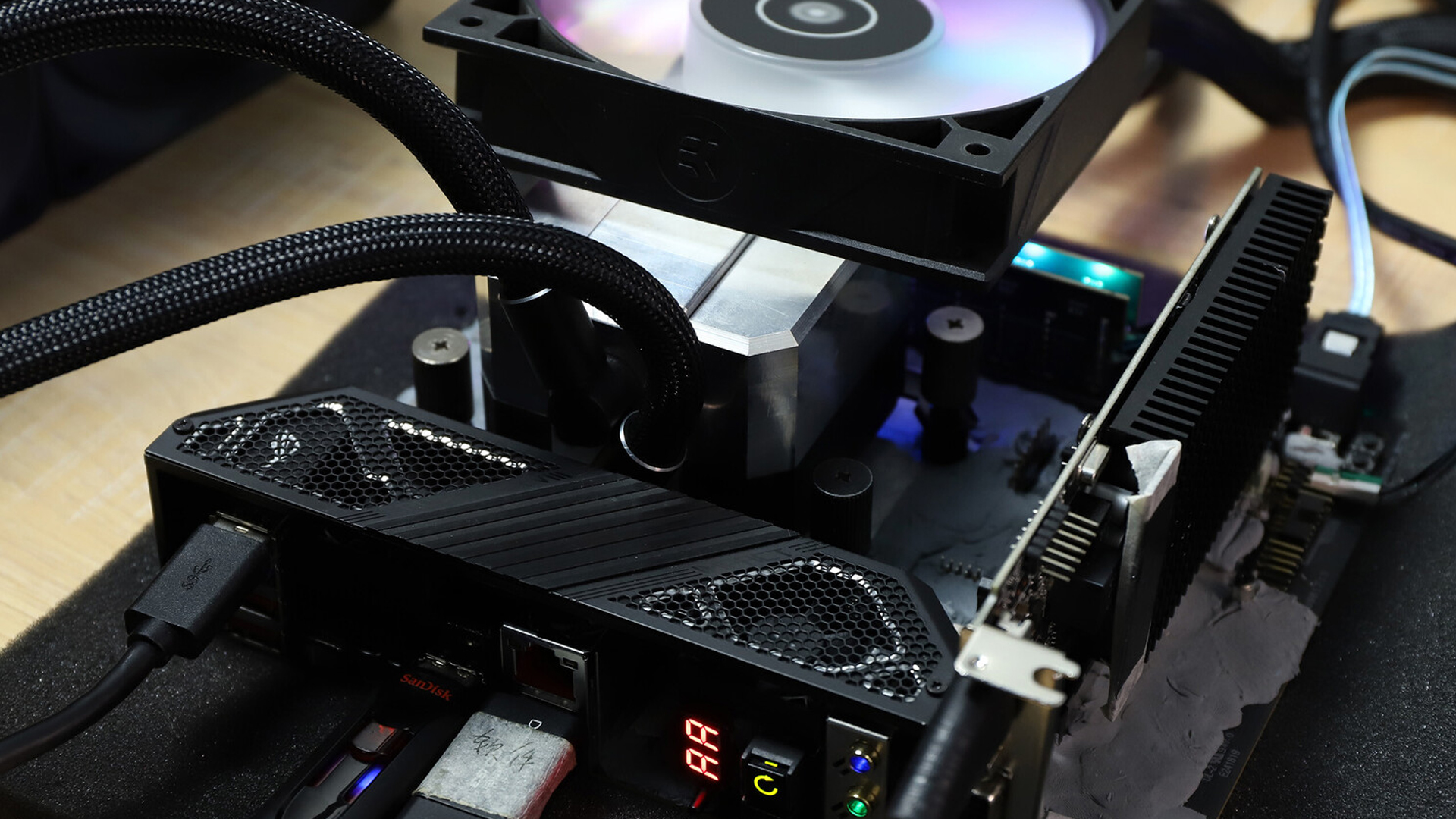 RYZEN 4700GE يُحقق زمن إستجابه جديد لذاكرة التخزين المؤقت L3 Cashe