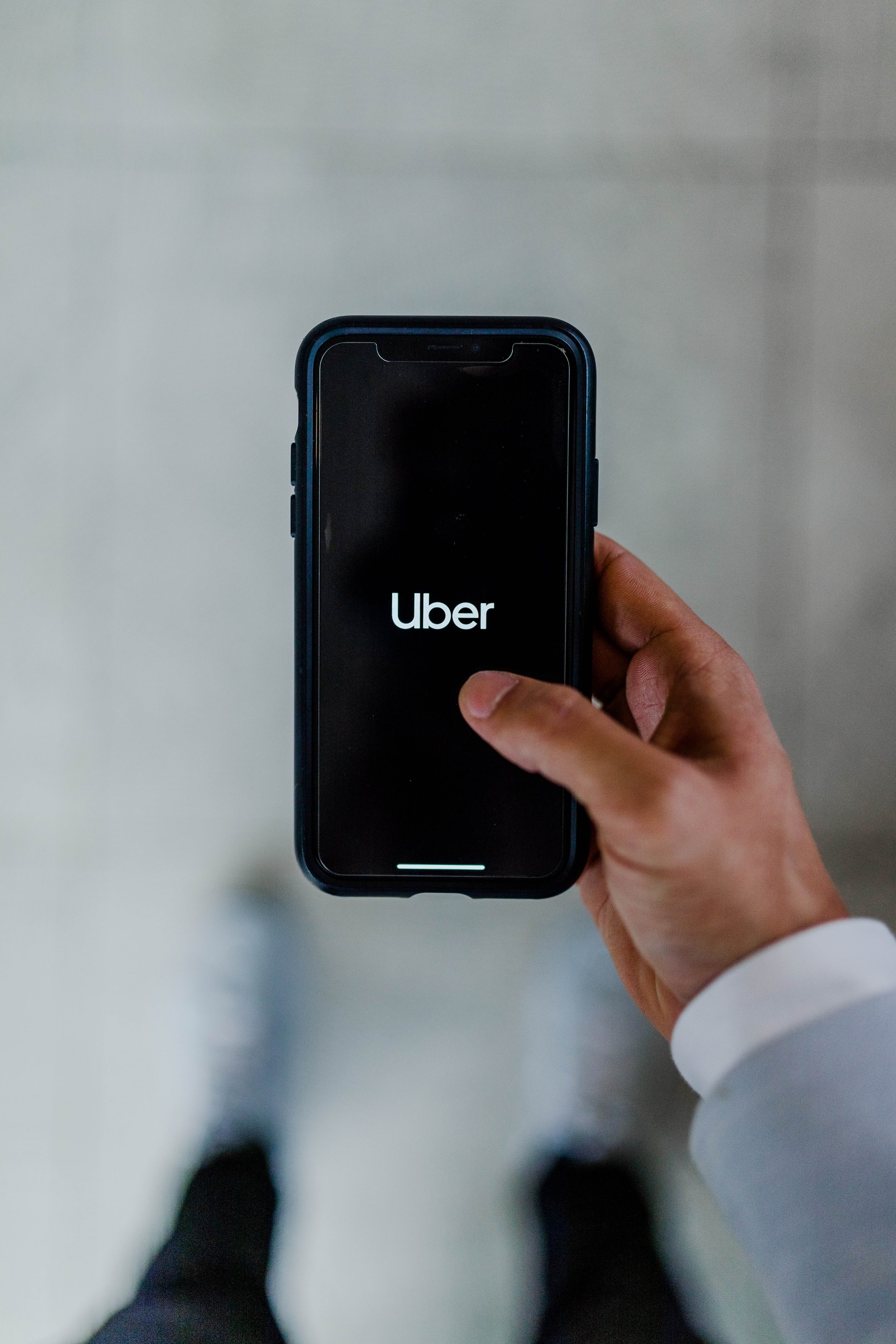 أوبر سوف تستحوذ على شركة Autocab أكبر منافس لها في المملكة المتحدة!