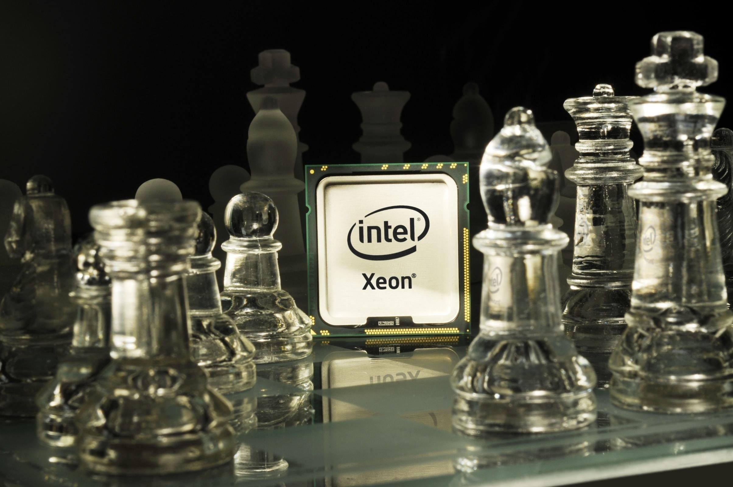 ضربة أخرى..Intel لا تستطيع بيع 50% من معالجات الخوادم للصين!