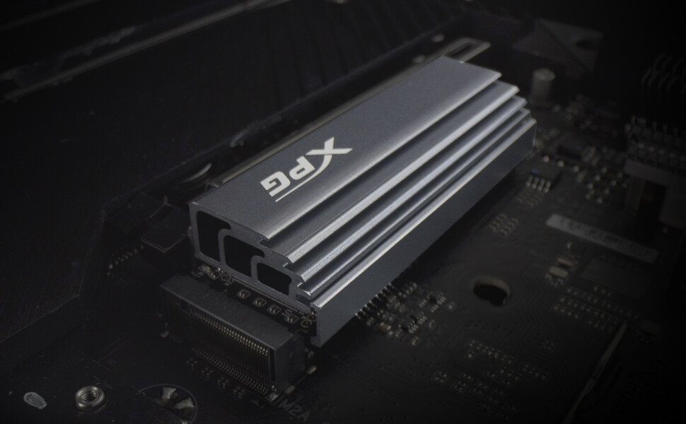 شركة ADATA XPG تعلن عن وحدة تخزين XPG GAMMIX S70 الأسرع من نوع SSD