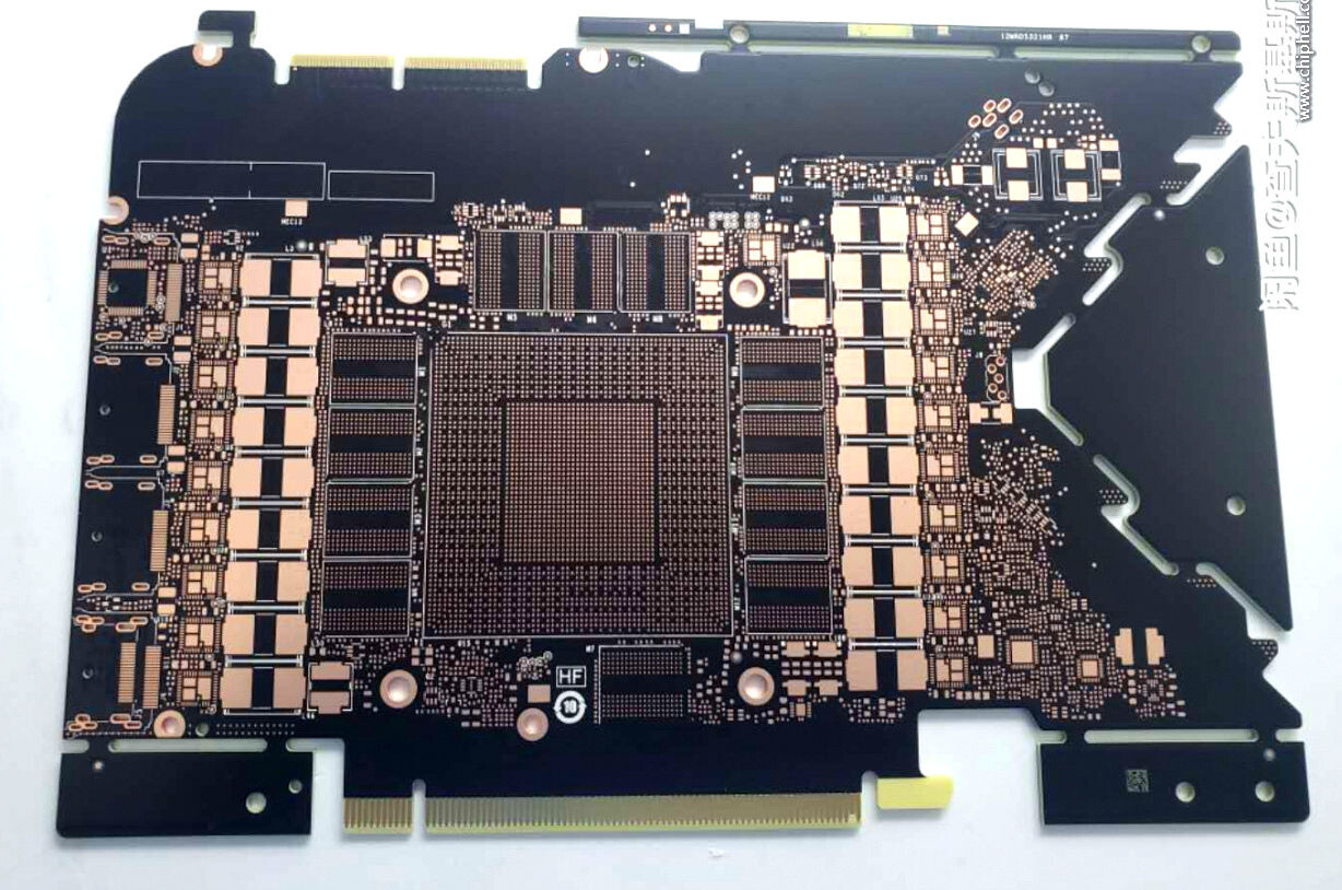 صور خاصة باللوحة المطبوعة PCB "العارية" من بطاقة RTX 3090 تظهر للنور