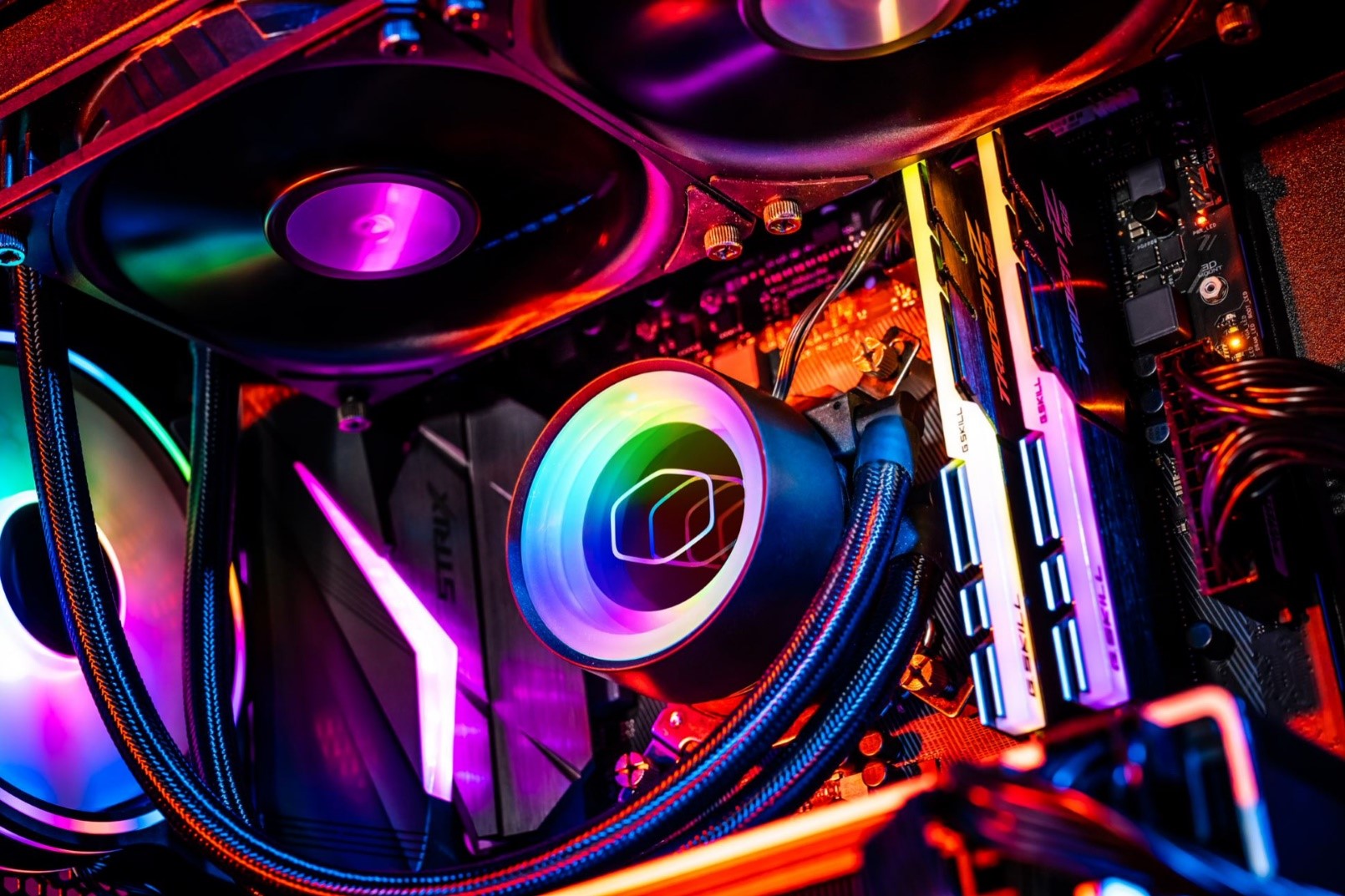 Cooler Master Mirror