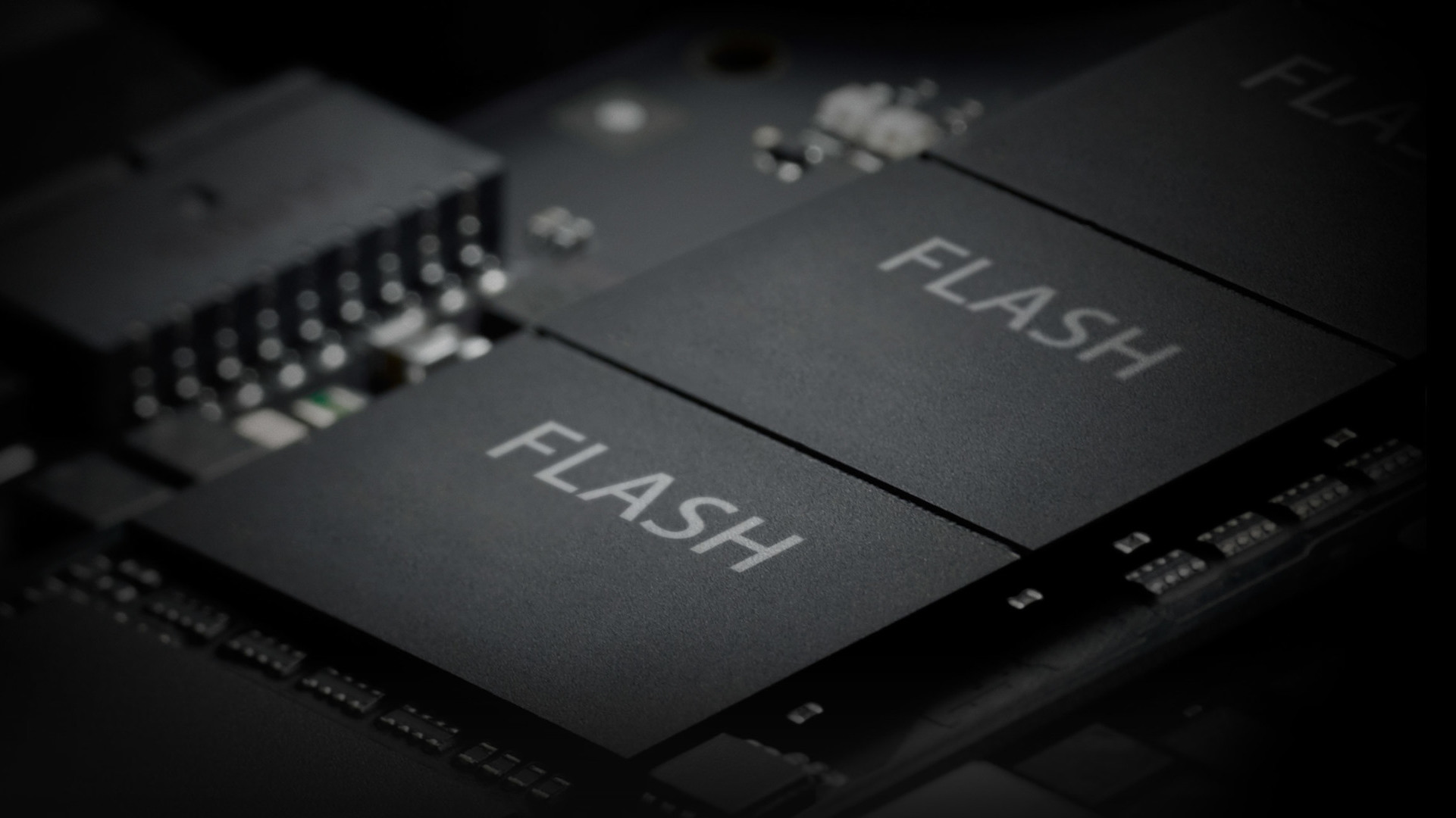 وفقًا لأحدث تحقيقات TrendForce إيرادات ذواكر NAND Flash ستتراجع كثيرا