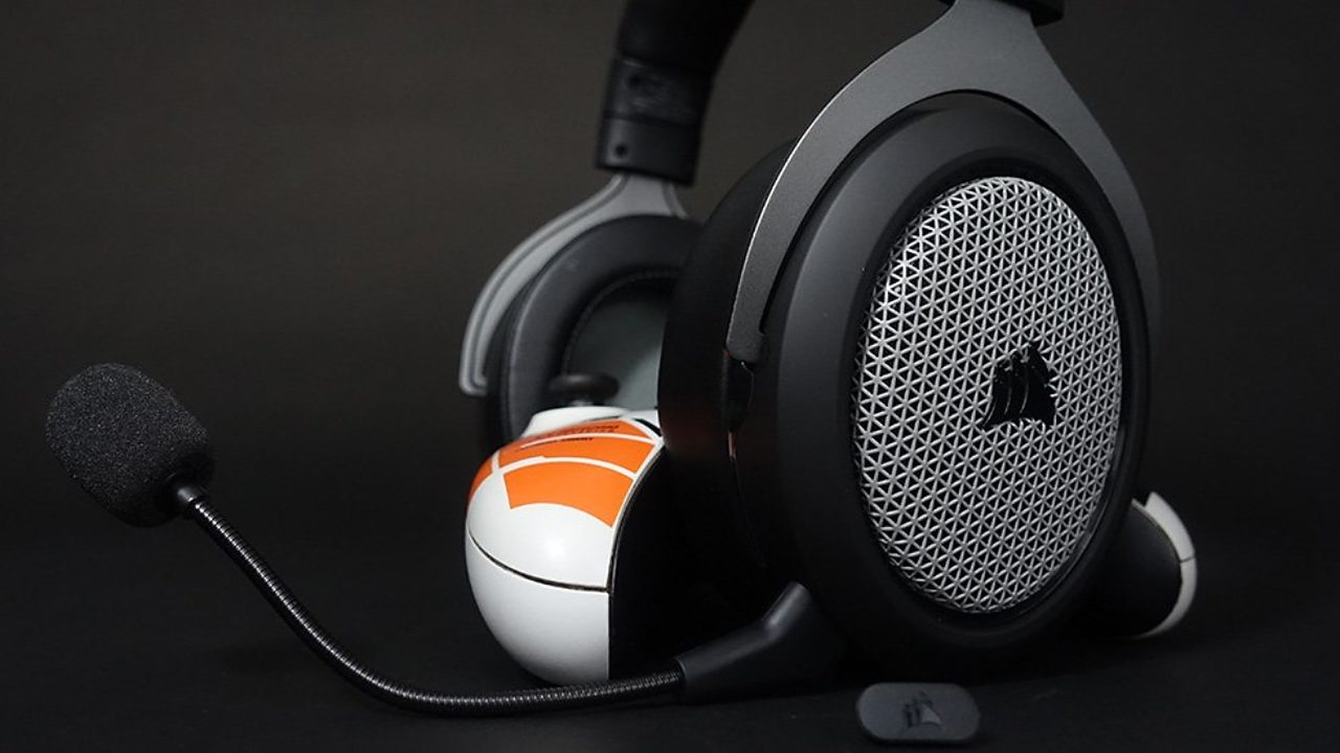 شركة CORSAIR تطلق سماعة HS75 XB WIRELESS اللاسلكية لمنصات ألعاب Xbox