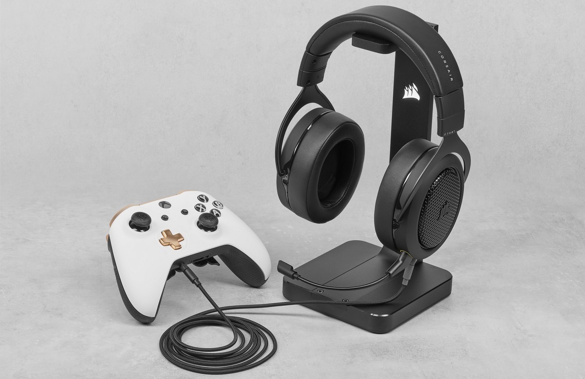 سماعات Corsair HS70 تصل أخيراً بنسخة الـ Bluetooth لتخدم الجميع!