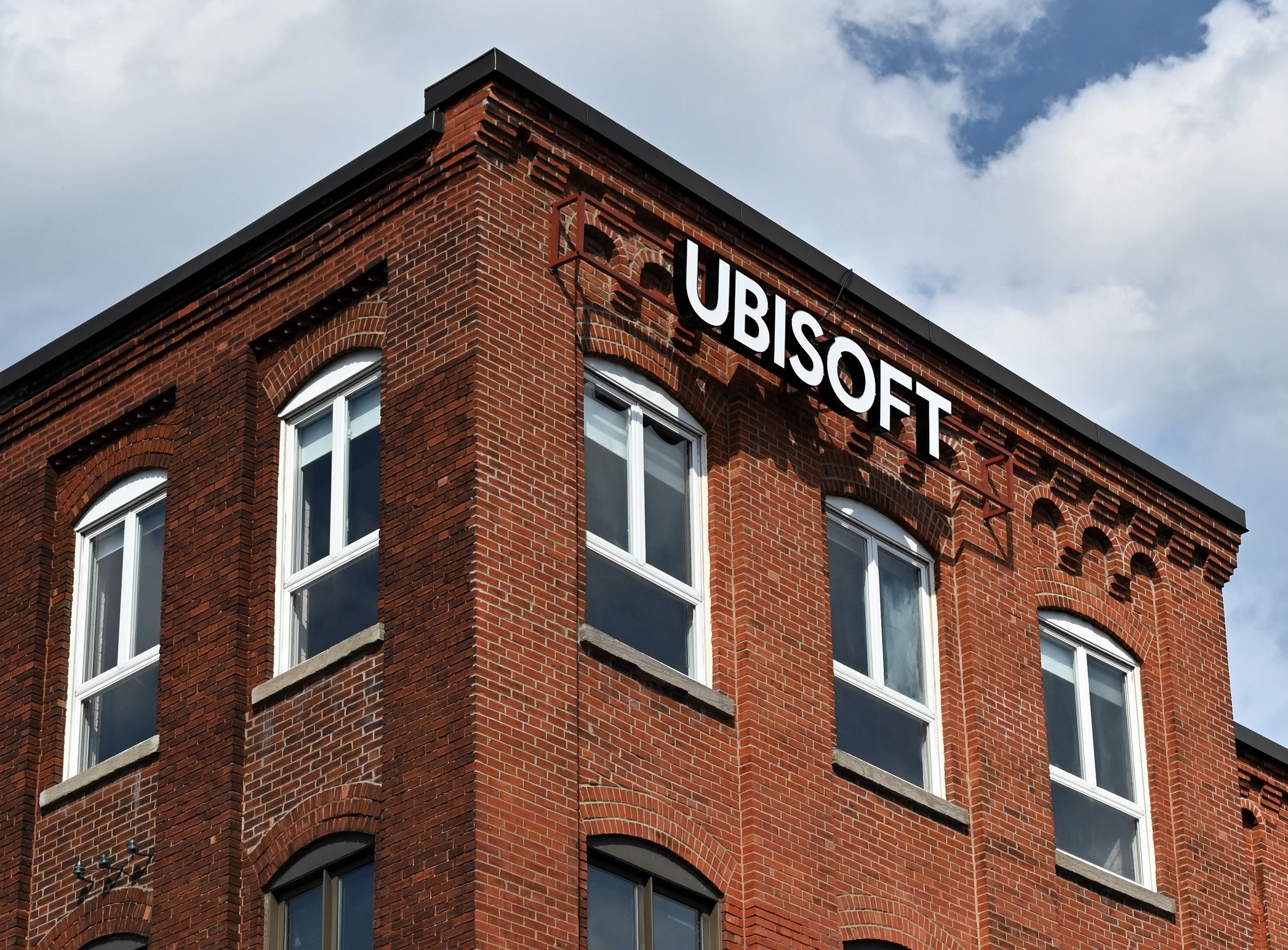 عاجل: إحتجاز بعض موظفين Ubisoft Montreal كرهائن والشرطة تحقق!