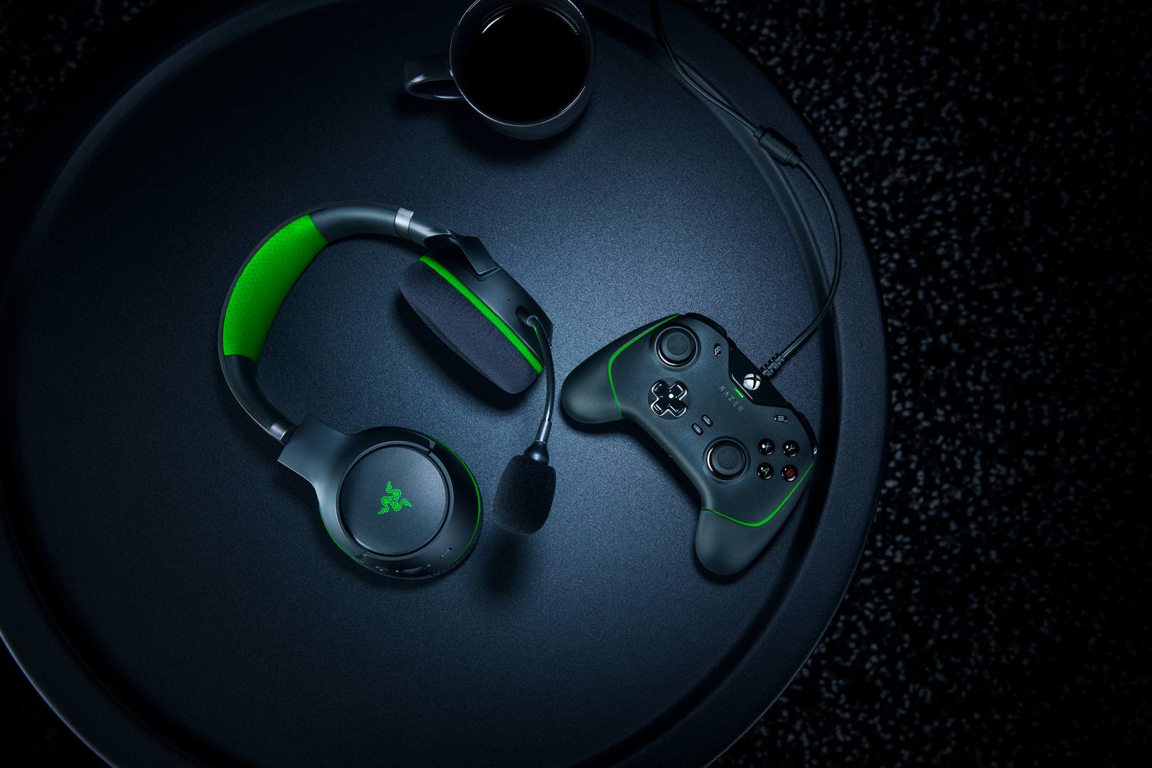شركة Razer تكشف عن أداة Wolverine V2 لأجهزة Xbox Series X | S!