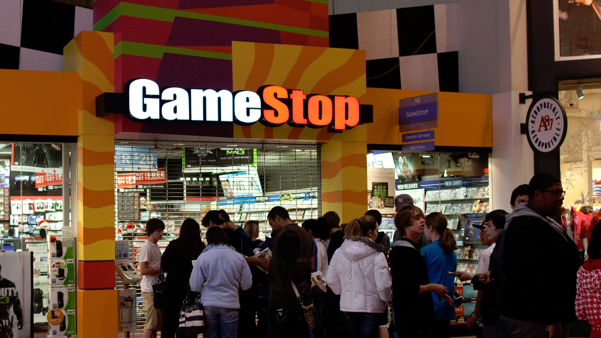 ماذا يحدث؟ كيف هدد GameStop الإقتصاد الأمريكي في يوم وليلة!!