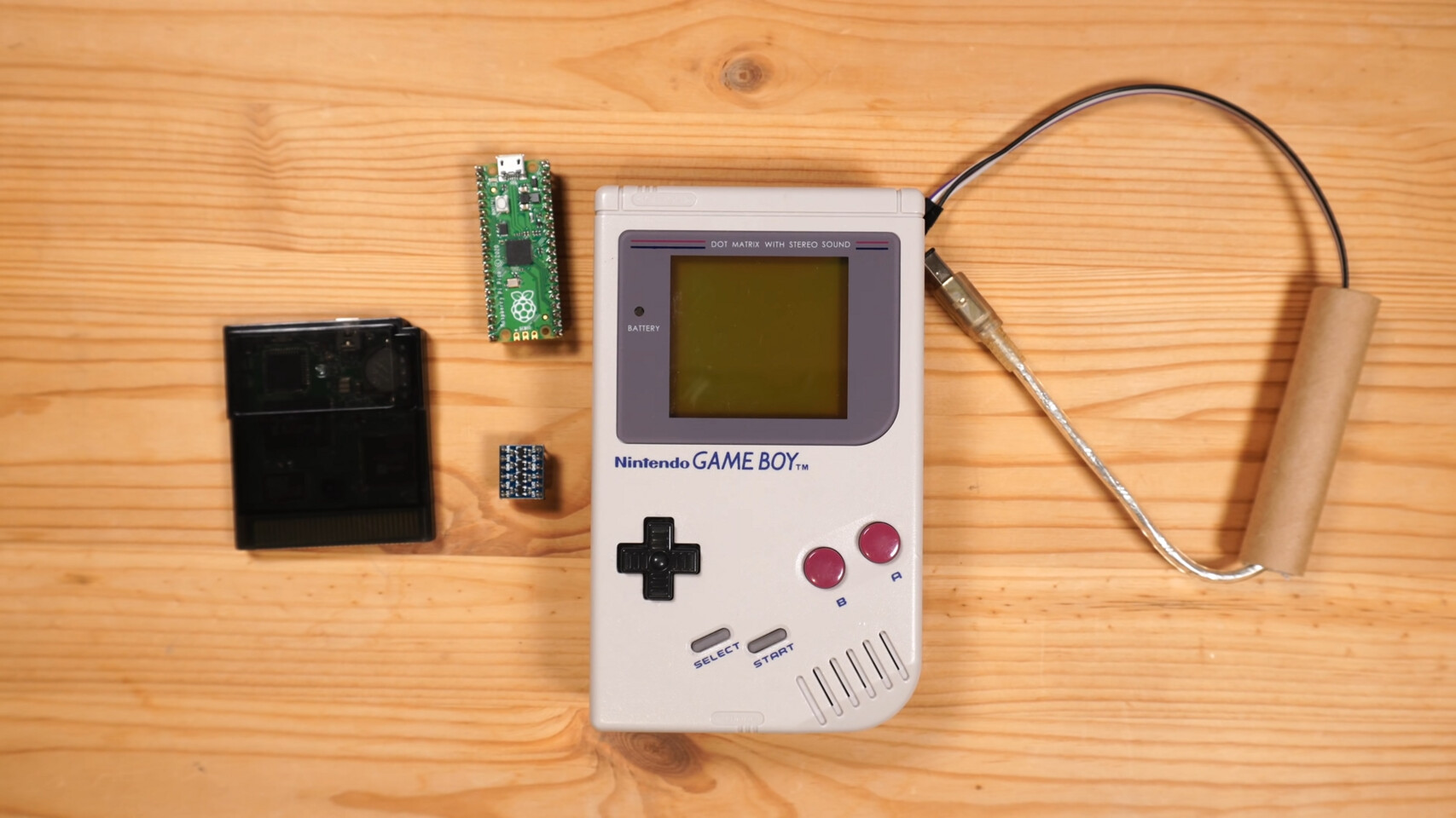 تعديل منصة Nintendo Game Boy لتعدين عملة Bitcoin الرقمية !!