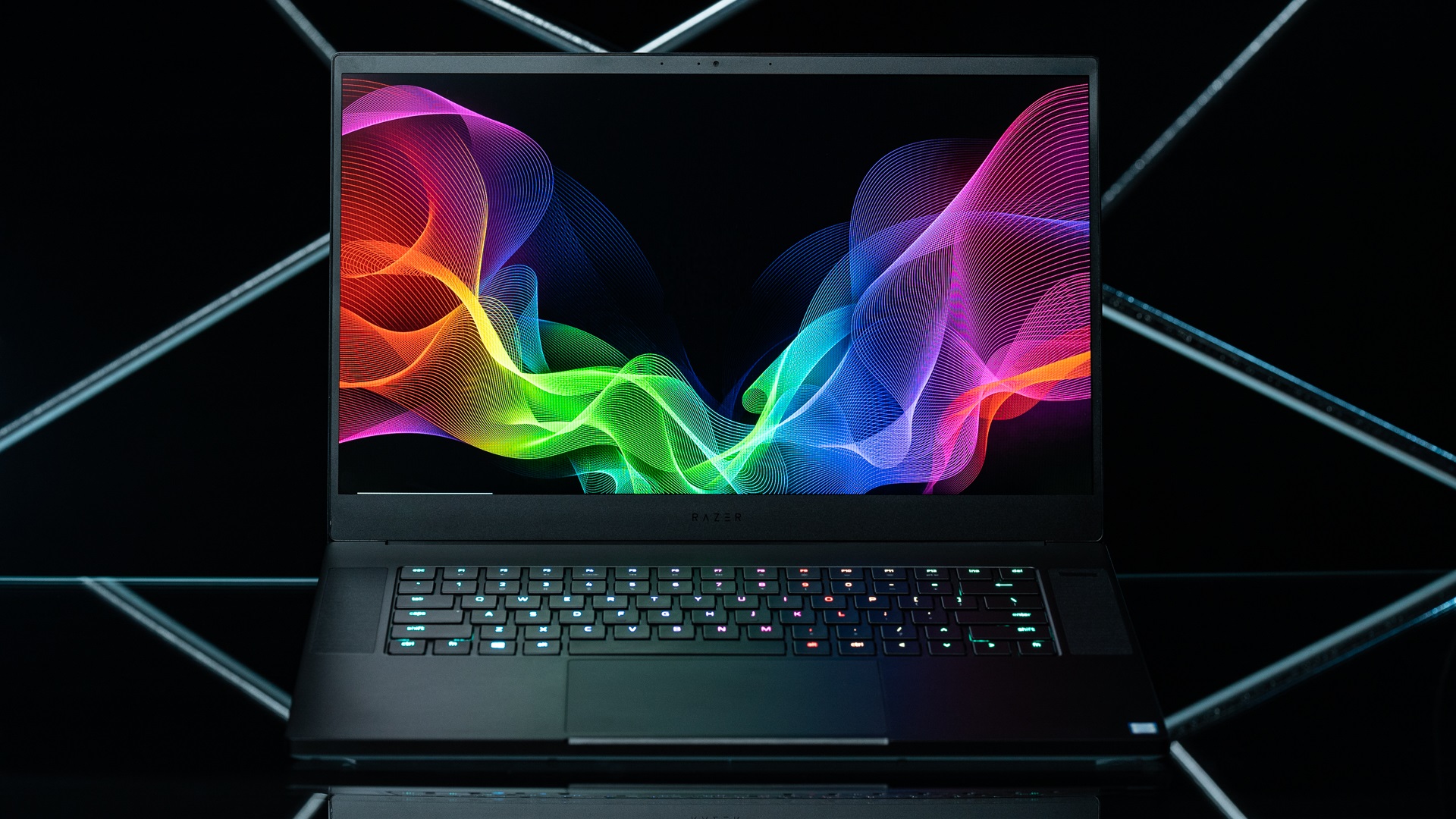 شاشات OLED في أجهزة اللابتوب في طريقها لتصبح رخيصة مثل شاشات IPS