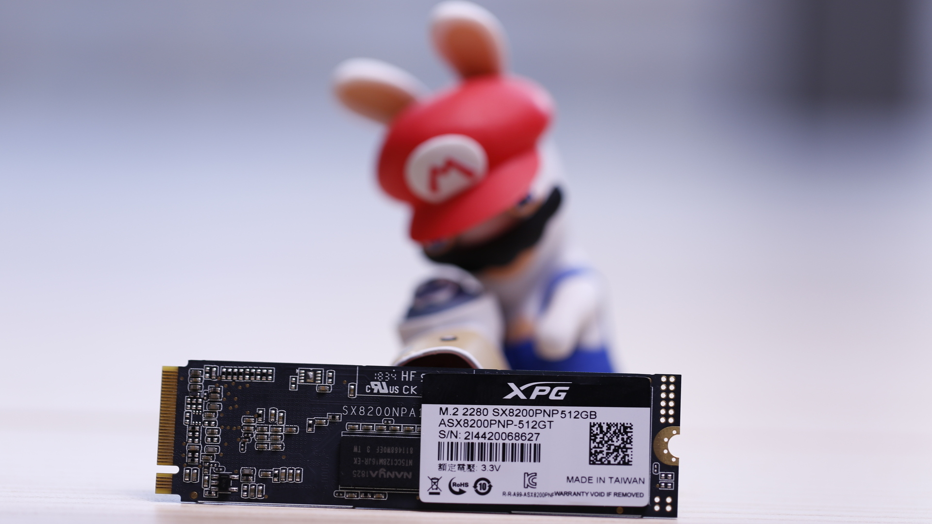 شركة ADATA توضّح الفروقات بين نسخ وحدات SX8200 Pro SDD المختلفة