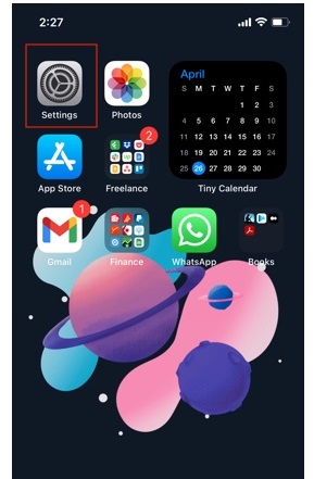 مرر لأسفل وانقر على Face ID & Passcode
