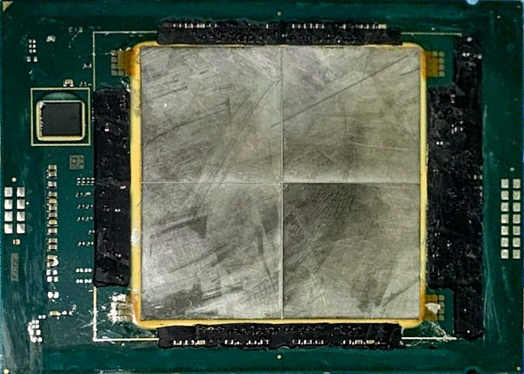 أول صورة لقالب نواة معالج Intel Xeon Sapphire Rapids من الجيل الرابع