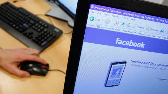 الفيس بوك يسعى الى تطبيق خدمات جروبن للشراء عبر موقعه والتعامل مع الاعمال التجارية
