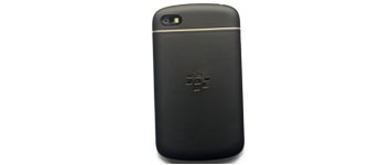 ظهور صور هاتف BlackBerry Q10 مع الجُزء الخلفي المطاطي
