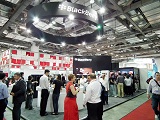 CommunicAsia2011: بلاك بيررى فى يومها الأول فى المعرض (بالصور)
