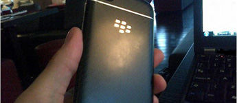 اول صورة حية لهاتف BlackBerry X10