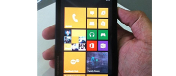 ظهور صور هاتف Nokia Lumia جديد بشاشة أكبر و نظام التشغيل Windows Phone 8