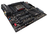 ASUS تصدر أقوى لوحة X79 على الإطلاق لمعالجات Ivy Bridge-E و تحطم بها الأرقام القياسية