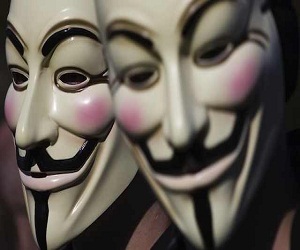مجموعات Anonymous تخترق موقع الاستخبارات الأمريكية وتؤدي إلى إيقافه حتى الآن