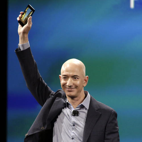 أمازون تكشف رسمياً عن هاتفها الأول Fire Phone الداعم لتقنية تتبع العين المستخدمة لأول مرة في الهواتف الذكية