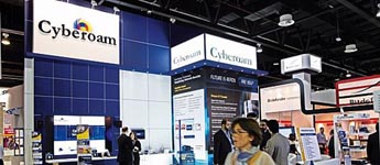 Cyberoam لديها عين أخرى على التدريب